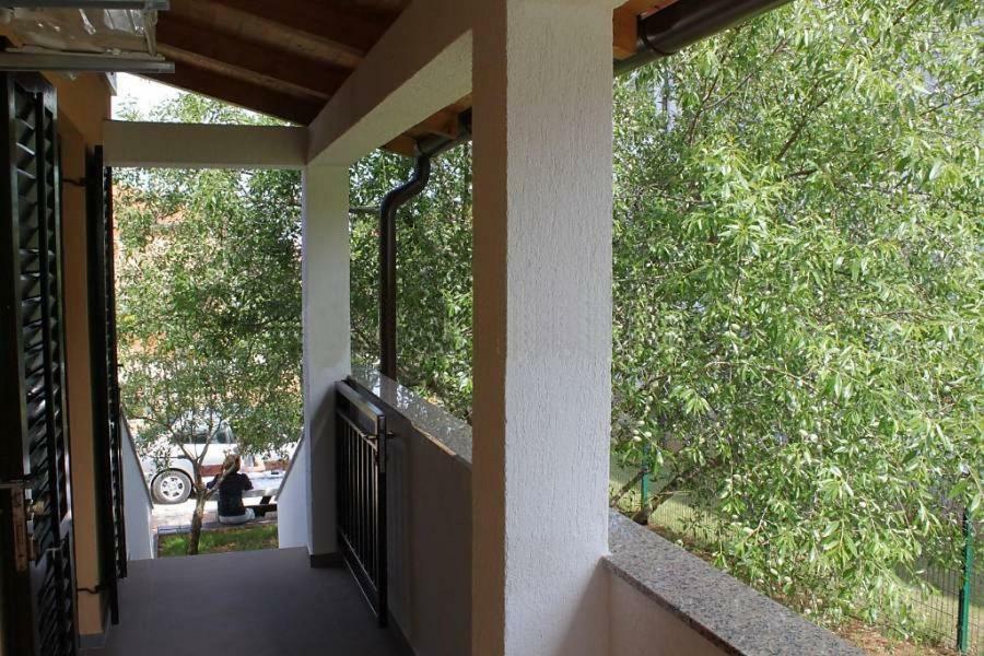 Apartment Suzy With Private Parking Fažana Exterior foto
